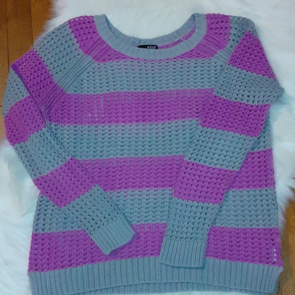 A.n.a. Brand Pink Gray Crewneck Sweater Sz L